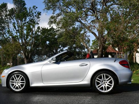 Used 2009 Mercedes-Benz SLK 300 image 29