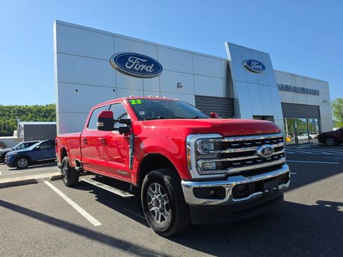 Used 2023 Ford F350 Lariat w/ Lariat Ultimate Package AWD/4WD image 1