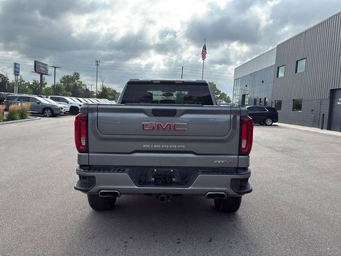 Used 2019 GMC Sierra 1500 AT4 w/ Driver Alert Package I AWD/4WD image 4
