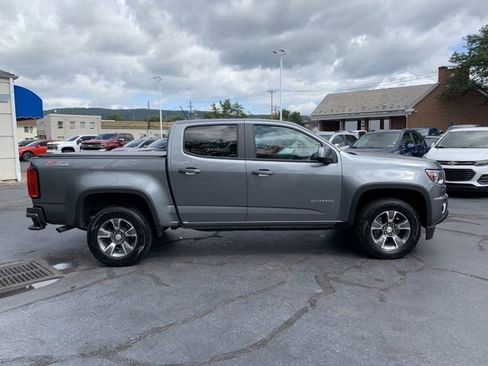 Used 2020 Chevrolet Colorado Z71 image 2
