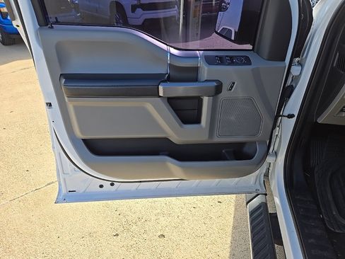 Used 2019 Ford F150 XLT w/ Equipment Group 302A Luxury image 13