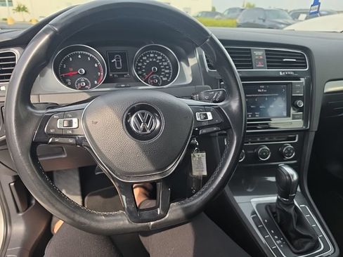 Used 2018 Volkswagen Golf S FWD image 21