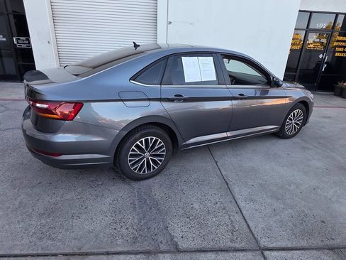 Used 2019 Volkswagen Jetta R-Line FWD image 7