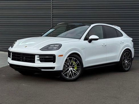 New 2026 Porsche Cayenne E-Hybrid Coupe AWD/4WD image 1