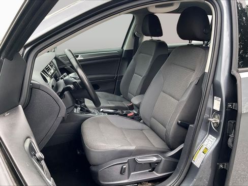 Used 2019 Volkswagen Golf S FWD image 7