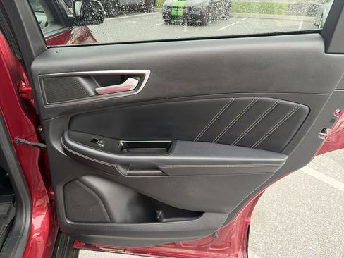 Used 2016 Ford Edge Sport w/ Equipment Group 401A AWD/4WD image 27