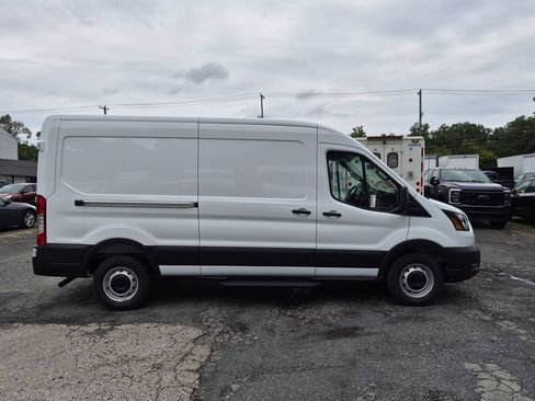 New 2026 Ford Transit 150 148 Medium Roof w/ Load Area Protection Package RWD image 5