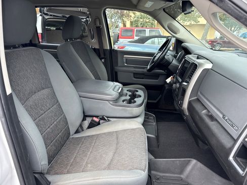 Used 2019 RAM 1500 Big Horn image 22