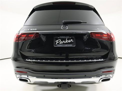 Used 2024 Mercedes-Benz GLS 450 4MATIC image 4