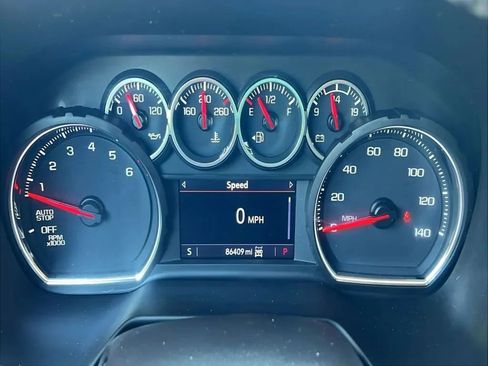 Used 2021 Chevrolet Suburban Z71 w/ Luxury Package AWD/4WD image 50