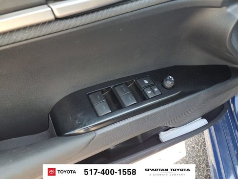 Used 2025 Toyota Camry SE FWD image 15