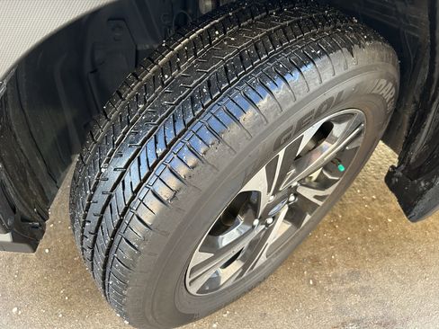 Used 2024 Subaru Crosstrek 2.0i Premium w/ Popular Package #4 image 10