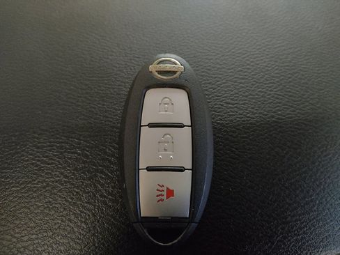 Used 2022 Nissan Kicks S FWD image 32