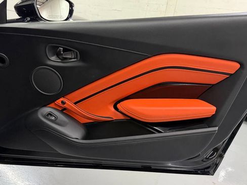 Used 2021 Aston Martin V8 Vantage Base 2dr Coupe image 36