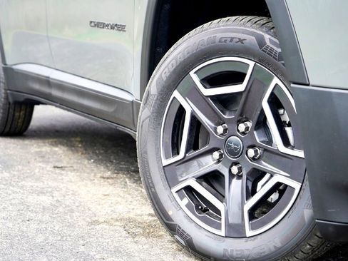 New 2026 Jeep Cherokee Laredo AWD/4WD image 3