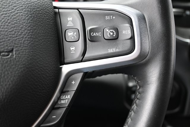 Used 2024 RAM 2500 Big Horn w/ Safety Group AWD/4WD image 28