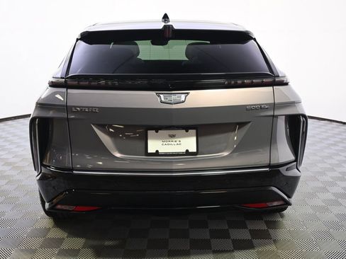 New 2025 Cadillac Lyriq Luxury AWD/4WD image 5