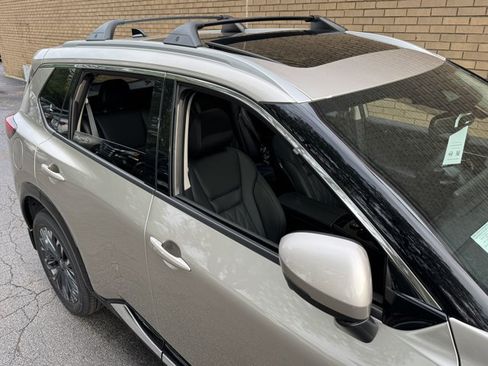 New 2026 Nissan Rogue Platinum AWD/4WD image 5