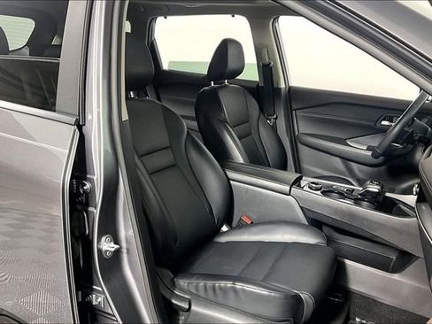 Used 2023 Nissan Rogue SV w/ SV Premium Package AWD/4WD image 7