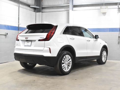 Certified 2024 Cadillac XT4 Luxury w/ Cold Weather Package AWD/4WD image 24
