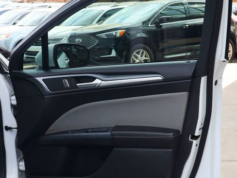 Used 2014 Ford Fusion S image 29