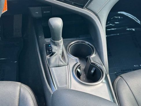 Used 2020 Toyota Camry LE FWD image 19