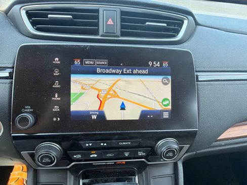 Used 2018 Honda CR-V Touring image 9