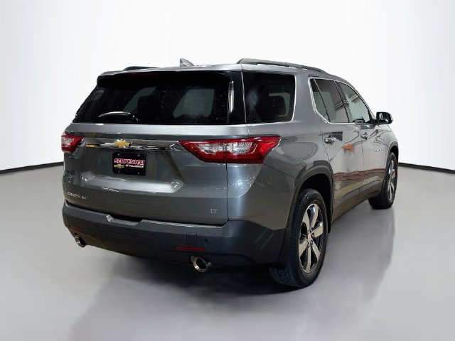 Used 2019 Chevrolet Traverse LT w/ LT Premium Package AWD/4WD image 7