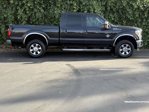 Used 2011 Ford F350 Lariat w/ Chrome Pkg image 7