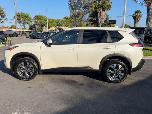 Used 2023 Nissan Rogue SV FWD image 5