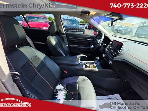 Used 2022 Nissan Altima 2.5 SR w/ Midnight Edition Package AWD/4WD image 28