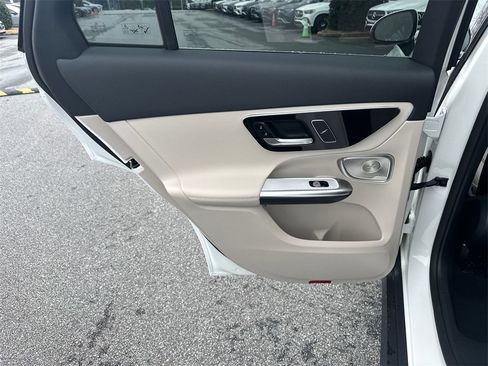 New 2026 Mercedes-Benz GLC 350e 4MATIC image 24