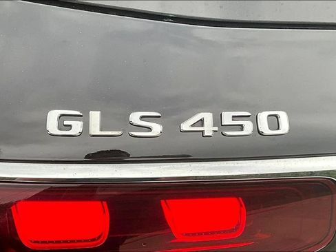 Used 2024 Mercedes-Benz GLS 450 4MATIC image 44