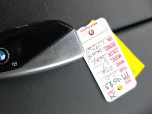 Used 2025 BMW X7 xDrive40i image 45