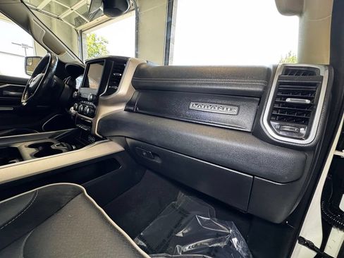 Used 2020 RAM 1500 Laramie AWD/4WD image 49