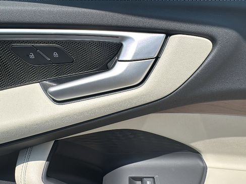 Used 2025 Audi A5 2.0T Premium Plus w/ Premium Plus AWD/4WD image 31