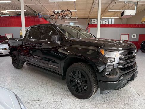 Used 2026 Chevrolet Silverado 1500 High Country w/ Midnight Edition AWD/4WD image 7