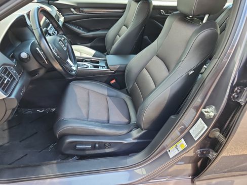 Used 2020 Honda Accord Sport image 9