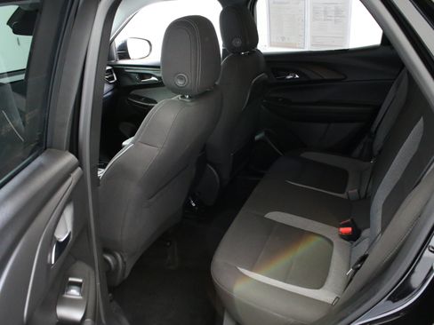 Certified 2025 Chevrolet TrailBlazer LT AWD/4WD image 23