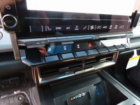 New 2025 GMC Hummer EV 3X w/ Battery Pack, 24 Module Pack AWD/4WD image 46