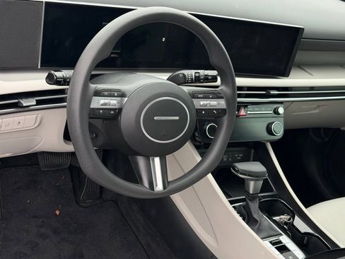 Certified 2025 Hyundai Tucson SEL image 7