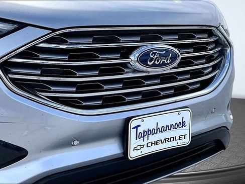 Used 2020 Ford Edge Titanium FWD image 29
