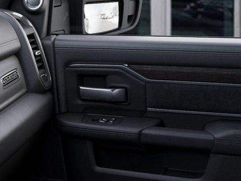 New 2026 RAM 2500 Laramie AWD/4WD image 25