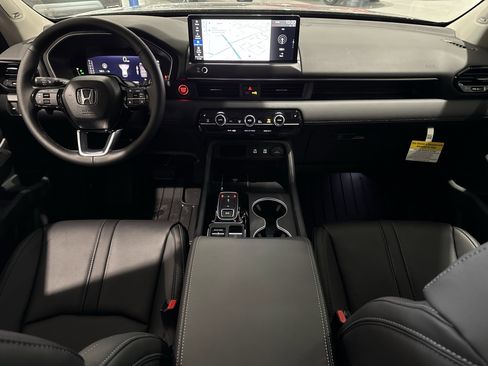 New 2026 Honda Pilot Touring image 14