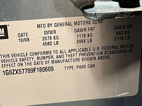 Used 2009 Saturn Aura XR w/ Advanced Audio Package image 7