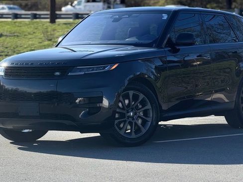 Used 2023 Land Rover Range Rover Sport SE AWD/4WD image 1
