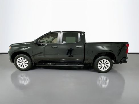 Used 2023 Chevrolet Silverado 1500 Custom image 4