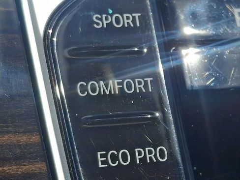 Certified 2024 BMW X5 xDrive40i w/ Premium Package AWD/4WD image 26
