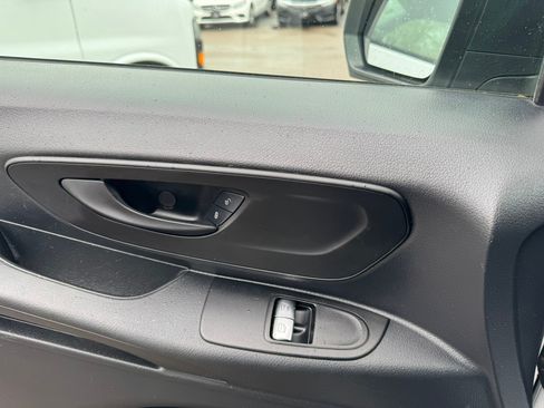 Used 2020 Mercedes-Benz Metris image 19