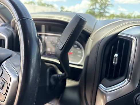 Used 2022 Chevrolet Silverado 1500 LTZ w/ Technology Package AWD/4WD image 18